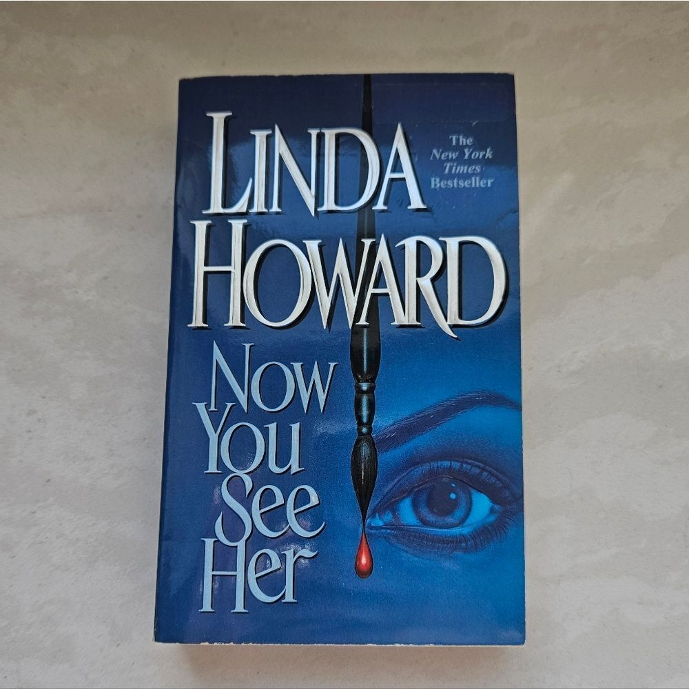 Linda Howard 'Now You See Her' Book